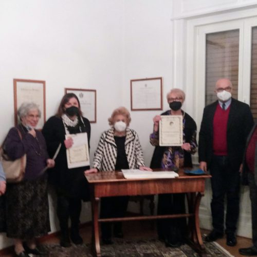 Gruppo dei premiati con la Presidente Etta Carignani e l’assessore Lo Bianco.